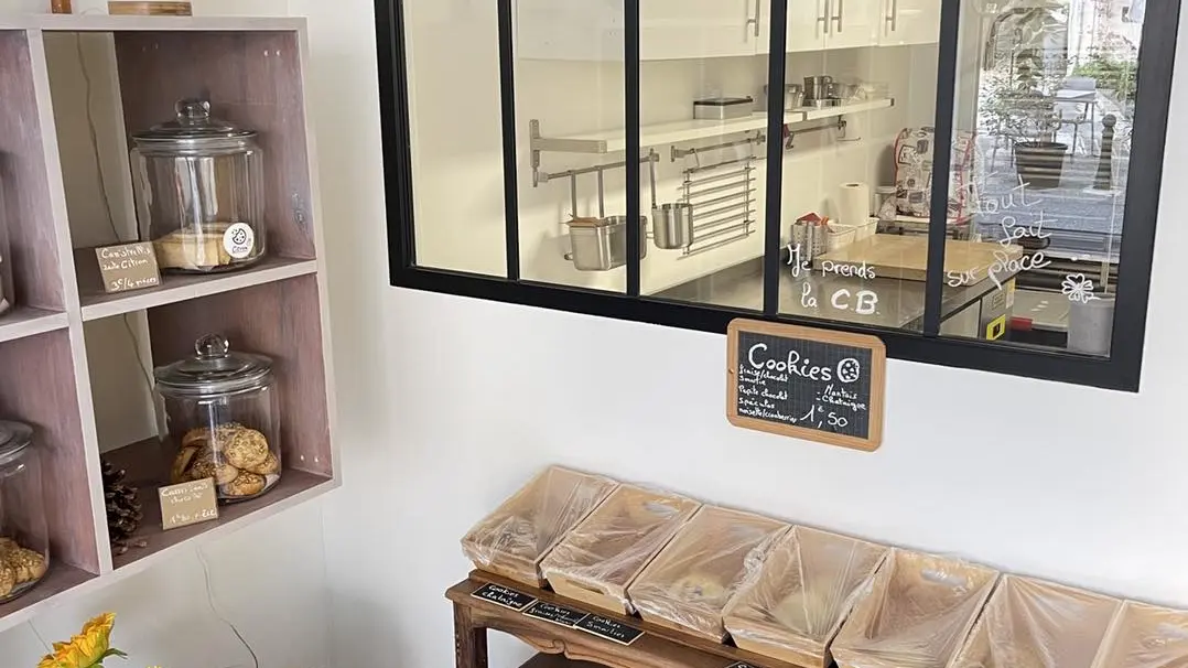 Atelier de la biscuiterie Gourmands et gourmets de Collobrières