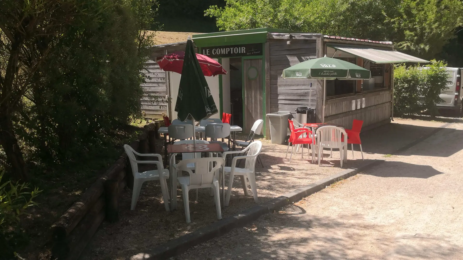 Photo de côté du snack