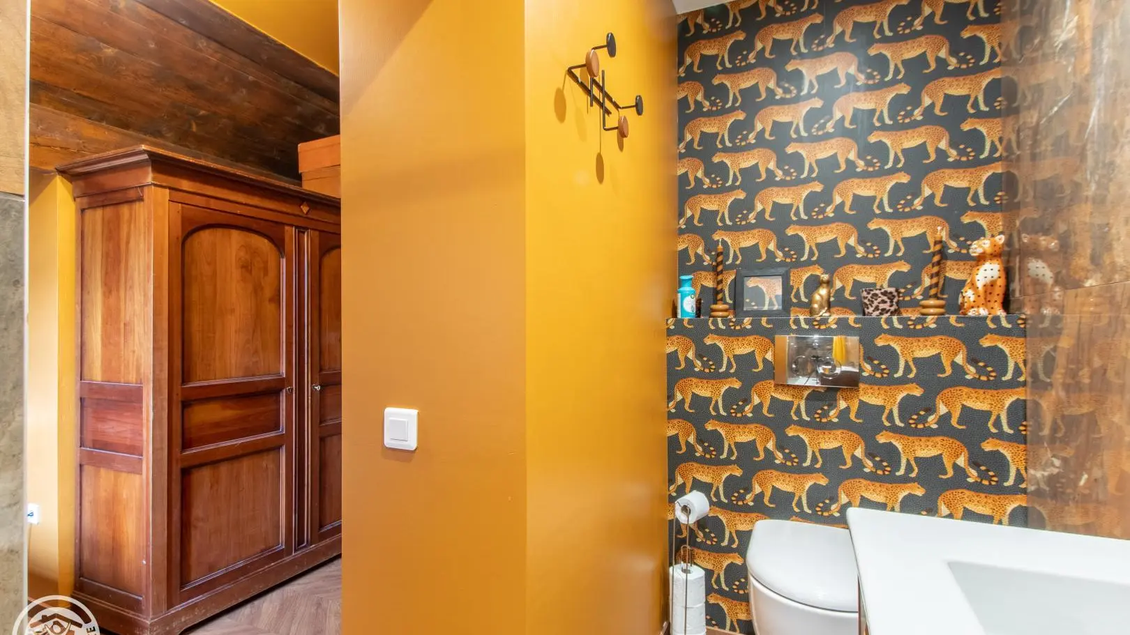 Chambre 1 et salle d'eau privative