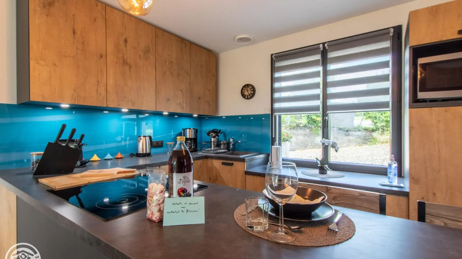 cuisine ouverte toute équipée