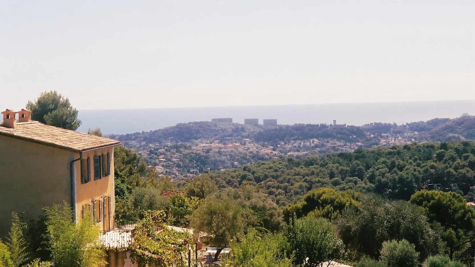 Gîte L'Oustaou-Extérieur-La Colle sur Loup-Gîtes de France Alpes-Maritimes