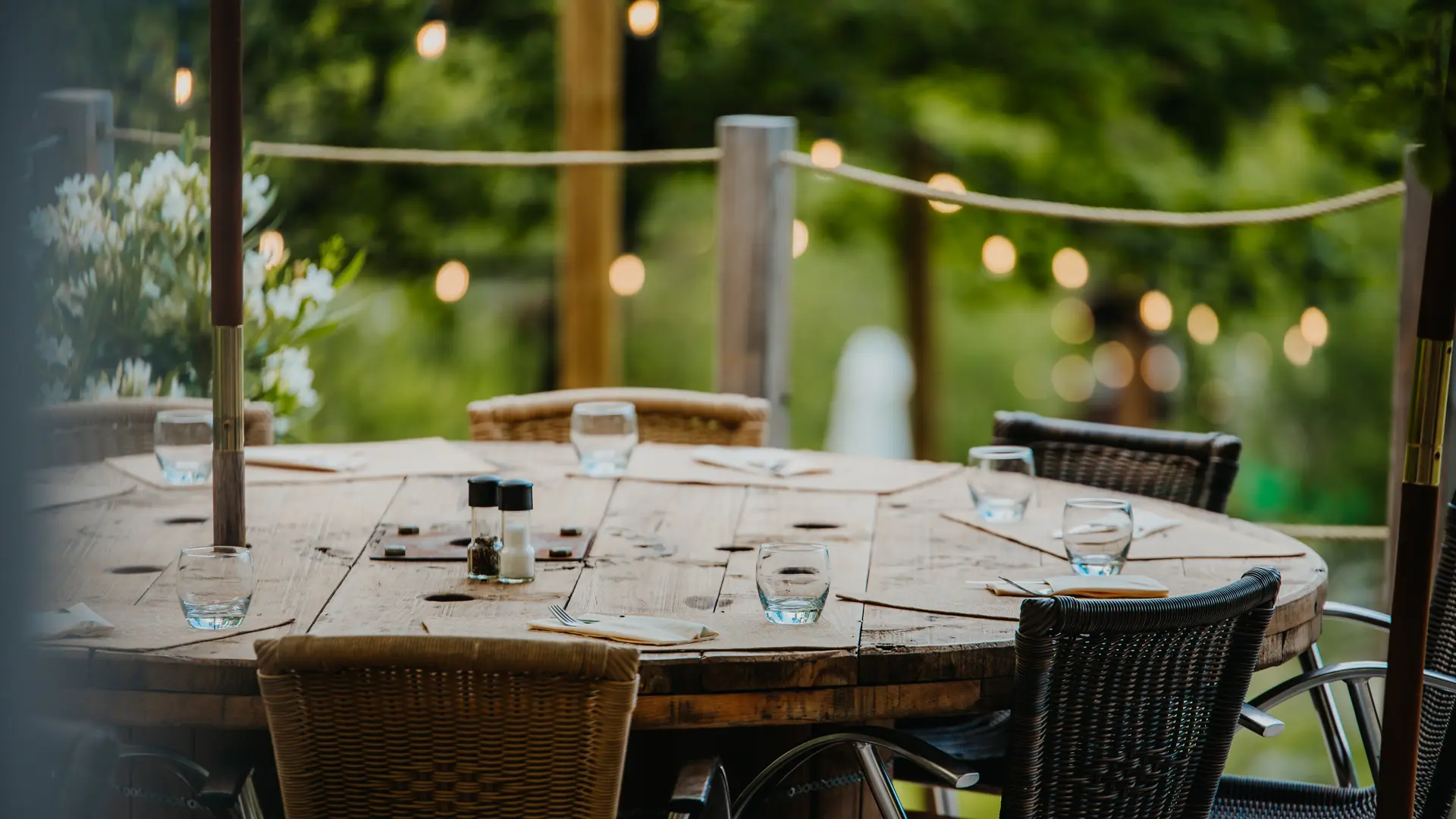 La Paillote du lac - LE SAUZE-DU-LAC