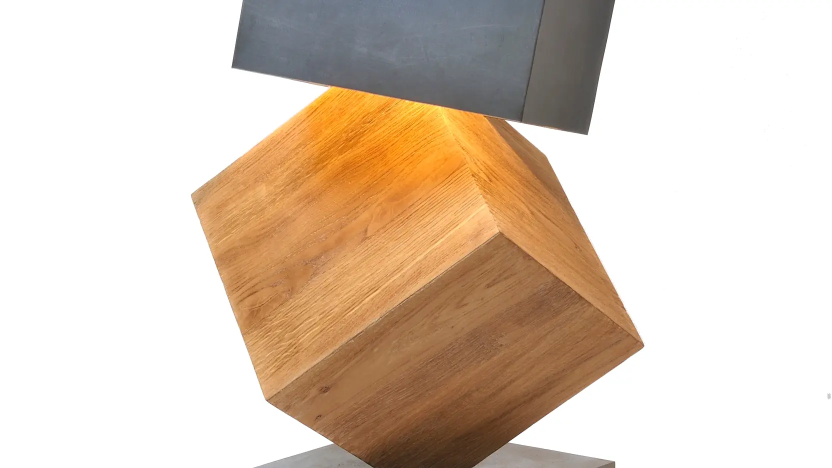 3 Kubes sur fond blanc