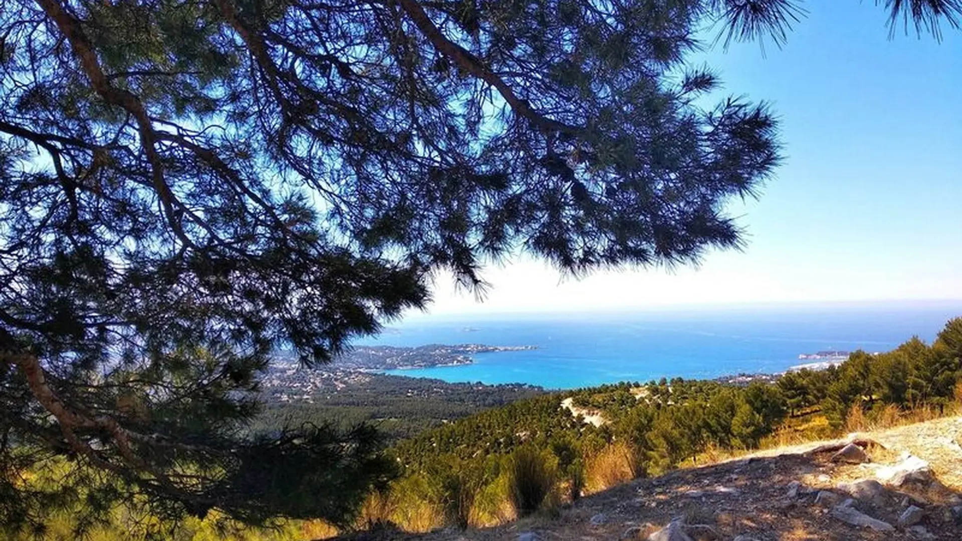 Panorama sur la baie de Sanary-sur-mer