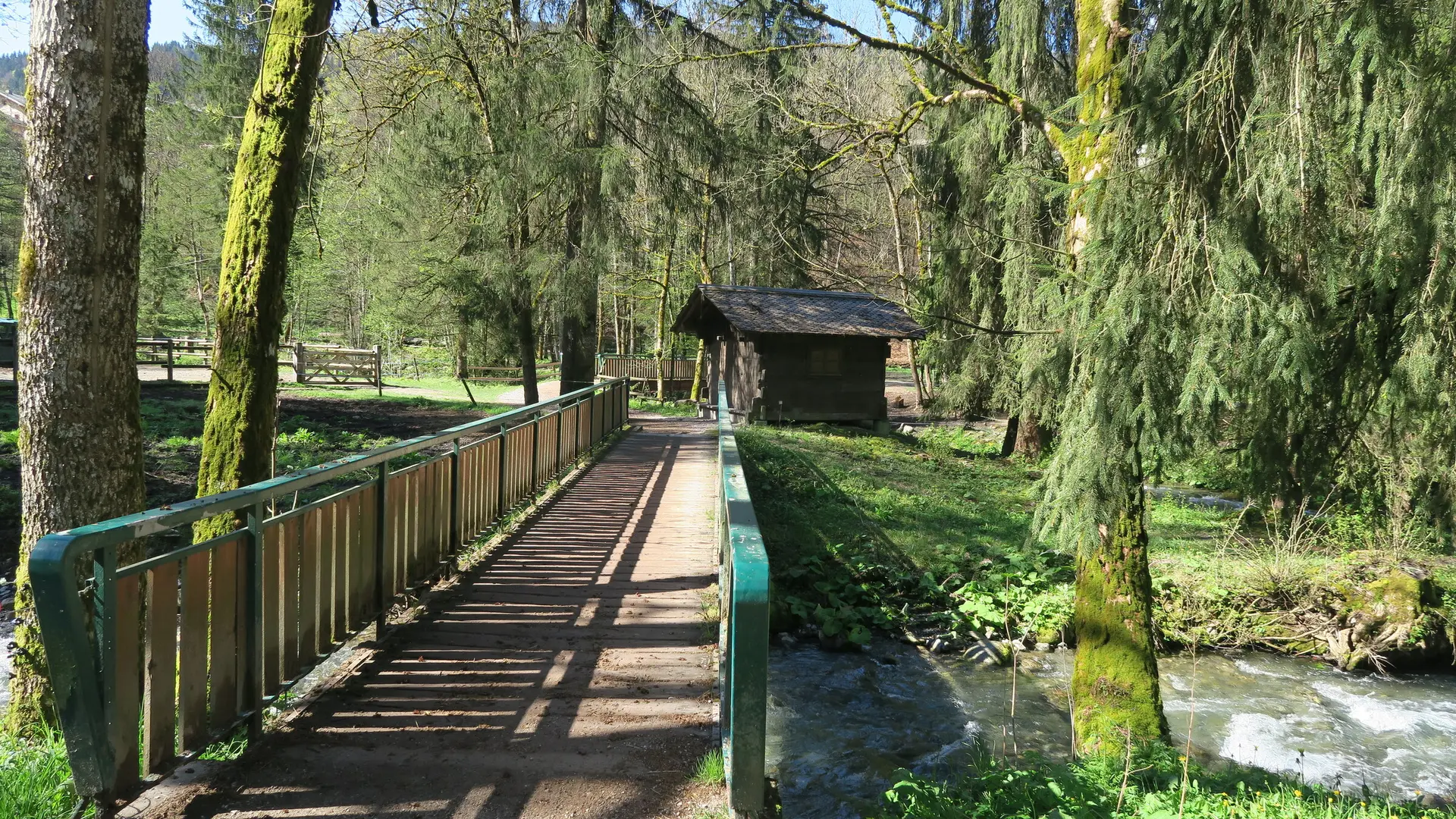 Pont de la ferme des Dérèches