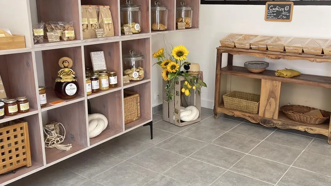 Boutique de la biscuiterie Gourmands et gourmets de Collobrières