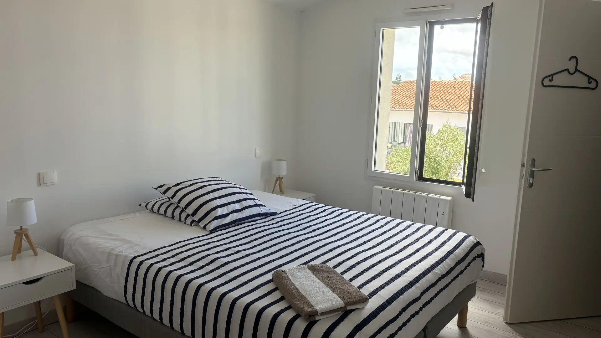 chambre 2 étage + douche