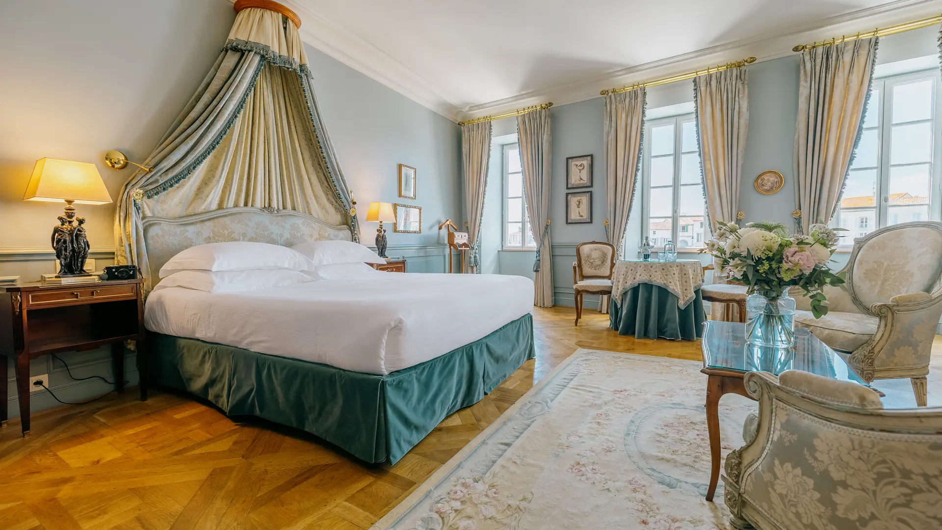 Madame de Sévigné Honeymoon Suite