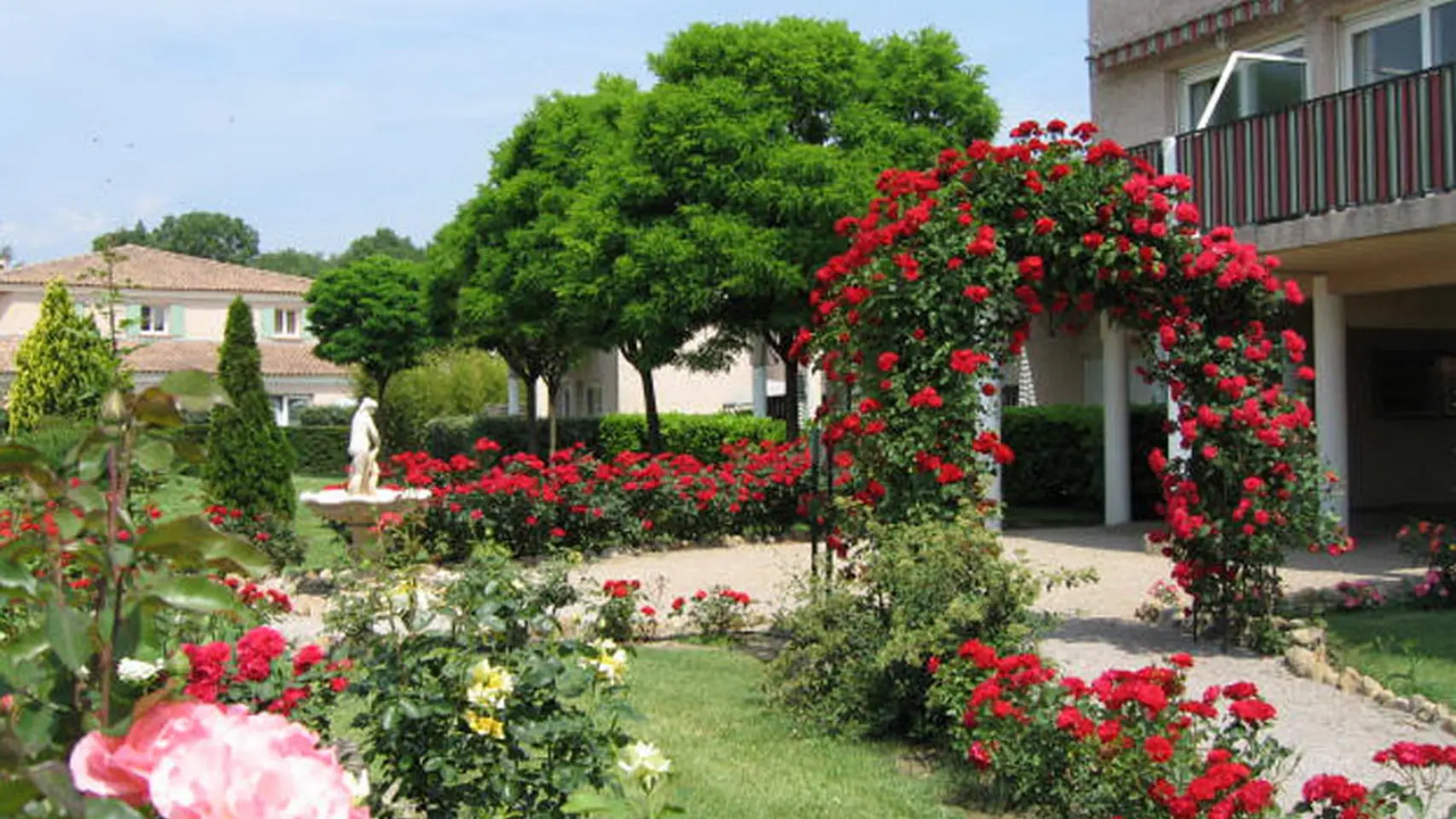 parc, jardin de la résidence