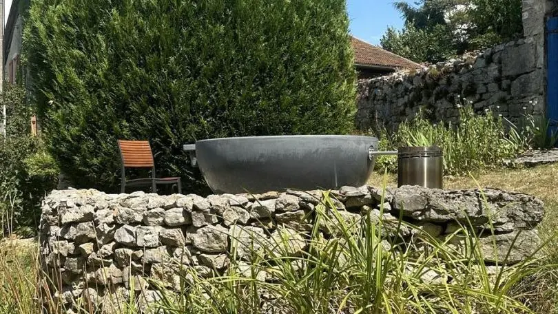 Bain nordique à proximité du gîte et uniquement sur réservation.