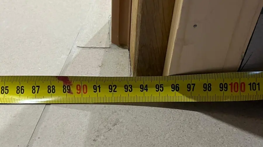 Largeur pas de porte