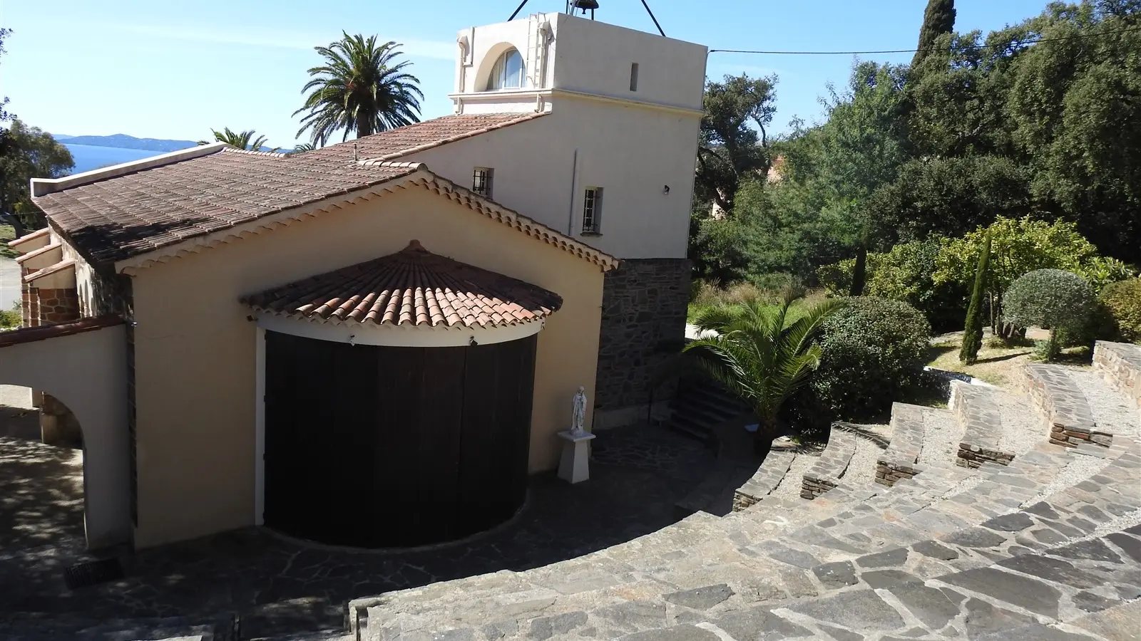 Eglise Sainte-Thérèse de l'Enfant Jésus au Rayol