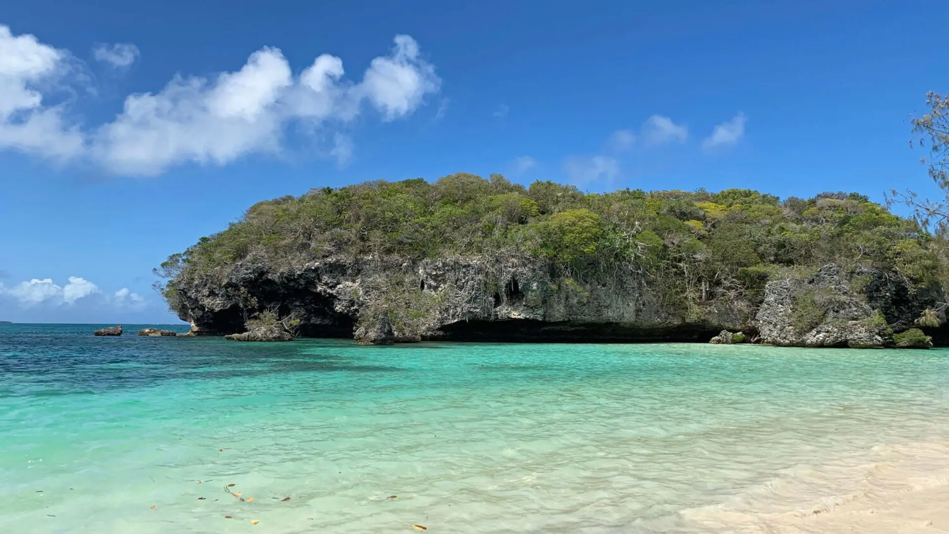 Plage de Kanuméra