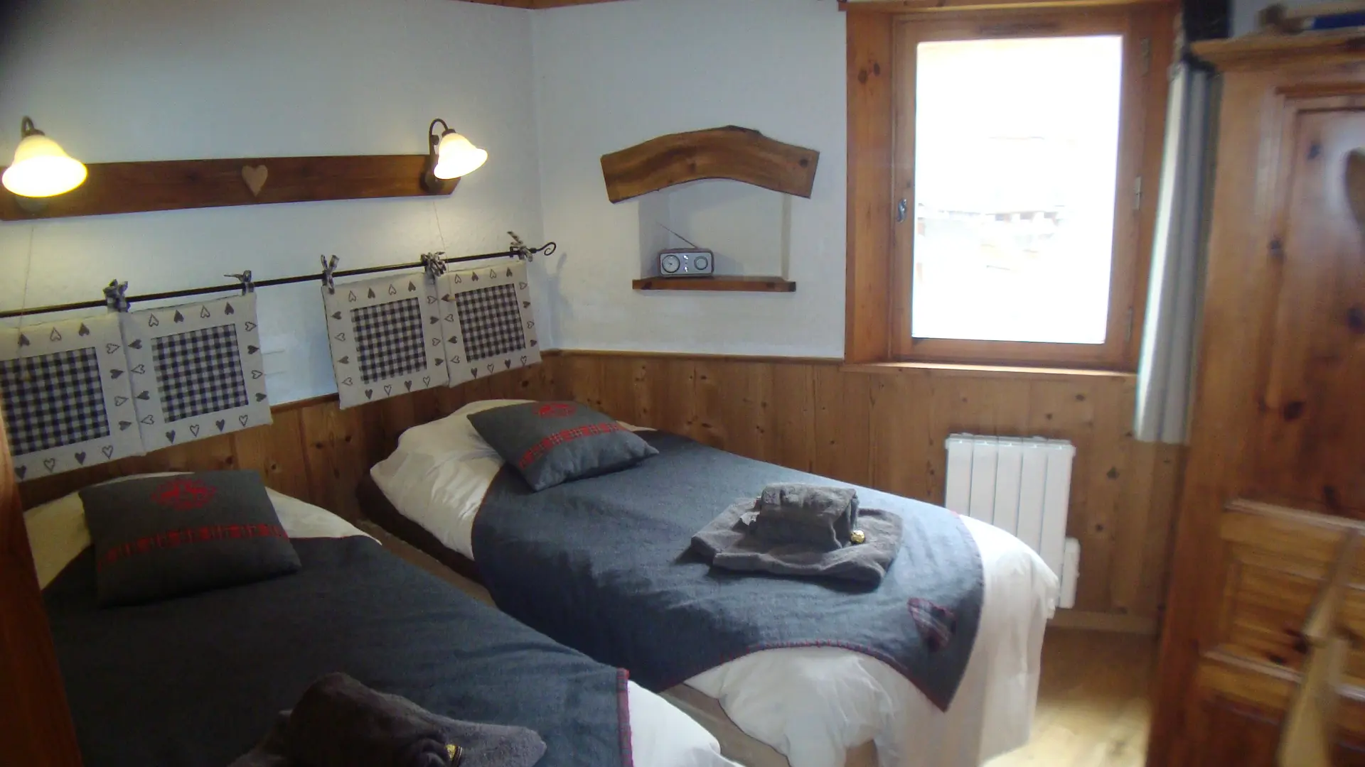 Appart 1 - Chambre 1 - Chalet Avalin