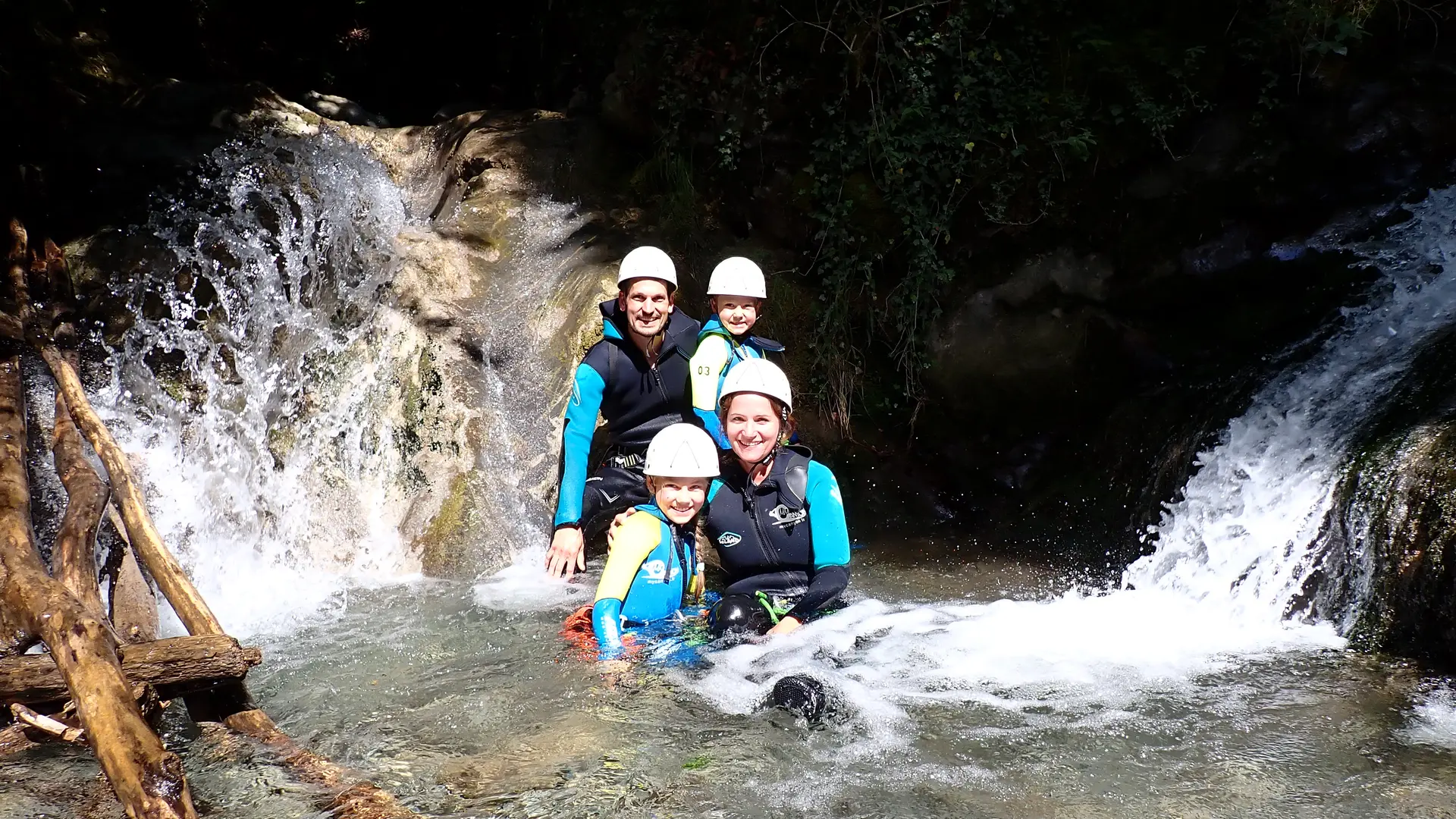 Bon cadeau canyoning – Découverte_Faverges-Seythenex