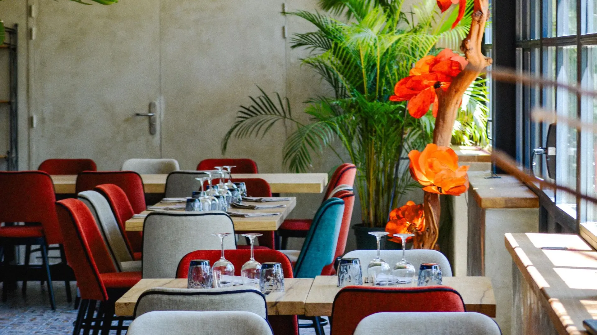 Amour troglodyte en Provence_Cotignac