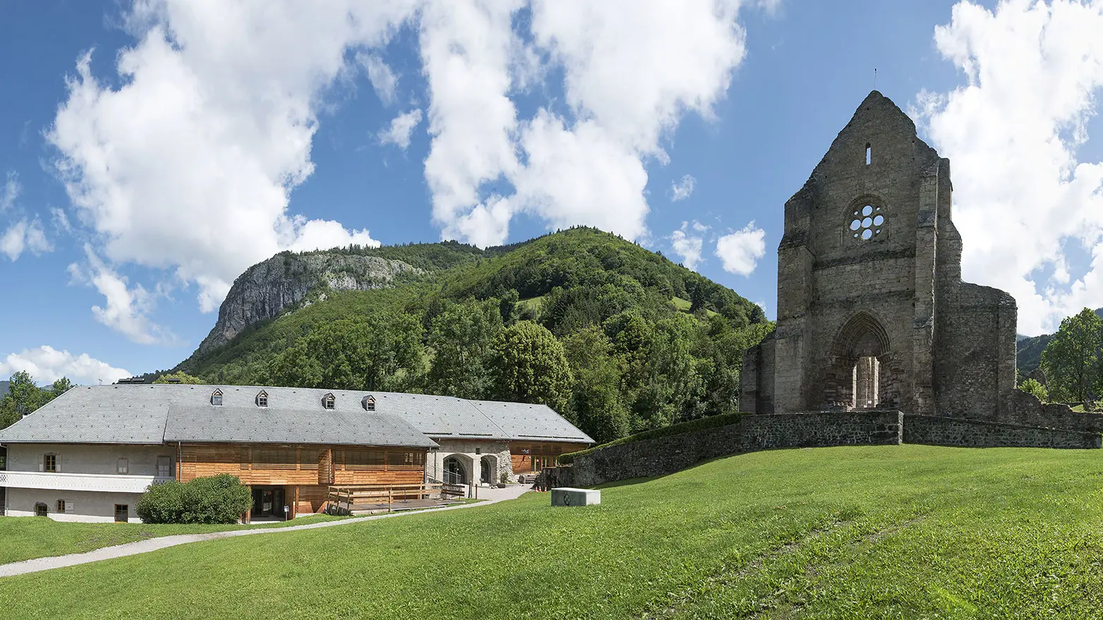 L'Abbaye d'Aulps et le Domaine de Découverte de la Vallée d'Aulps