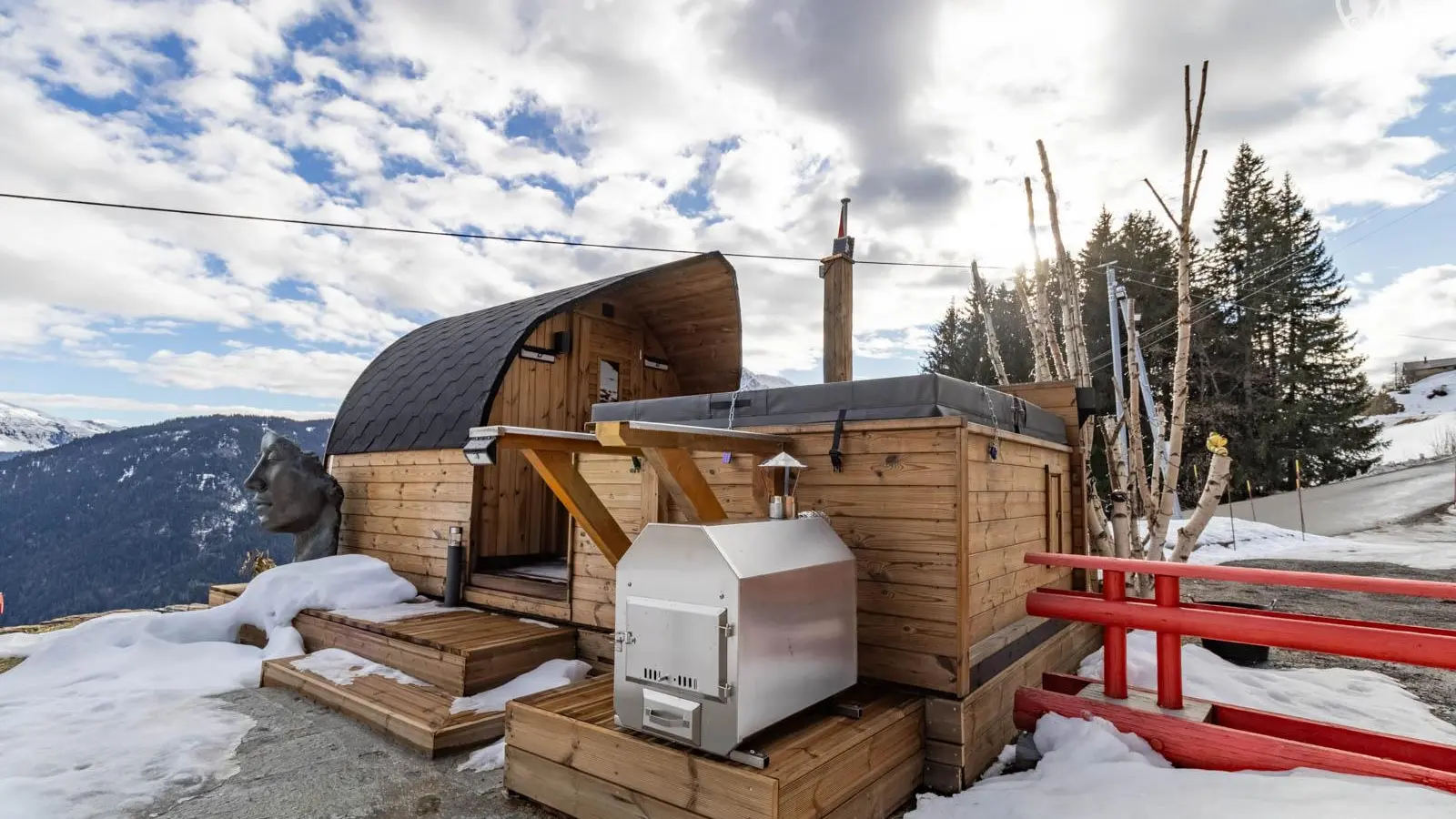 jacuzzi/sauna extérieur