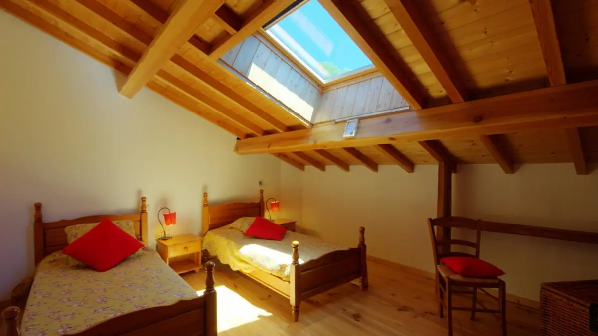 Chambre avec 2 lits simples