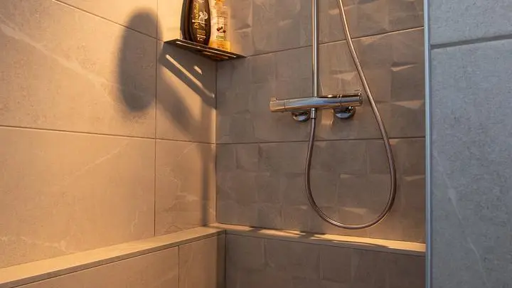 Salle d'eau privative chambre 2