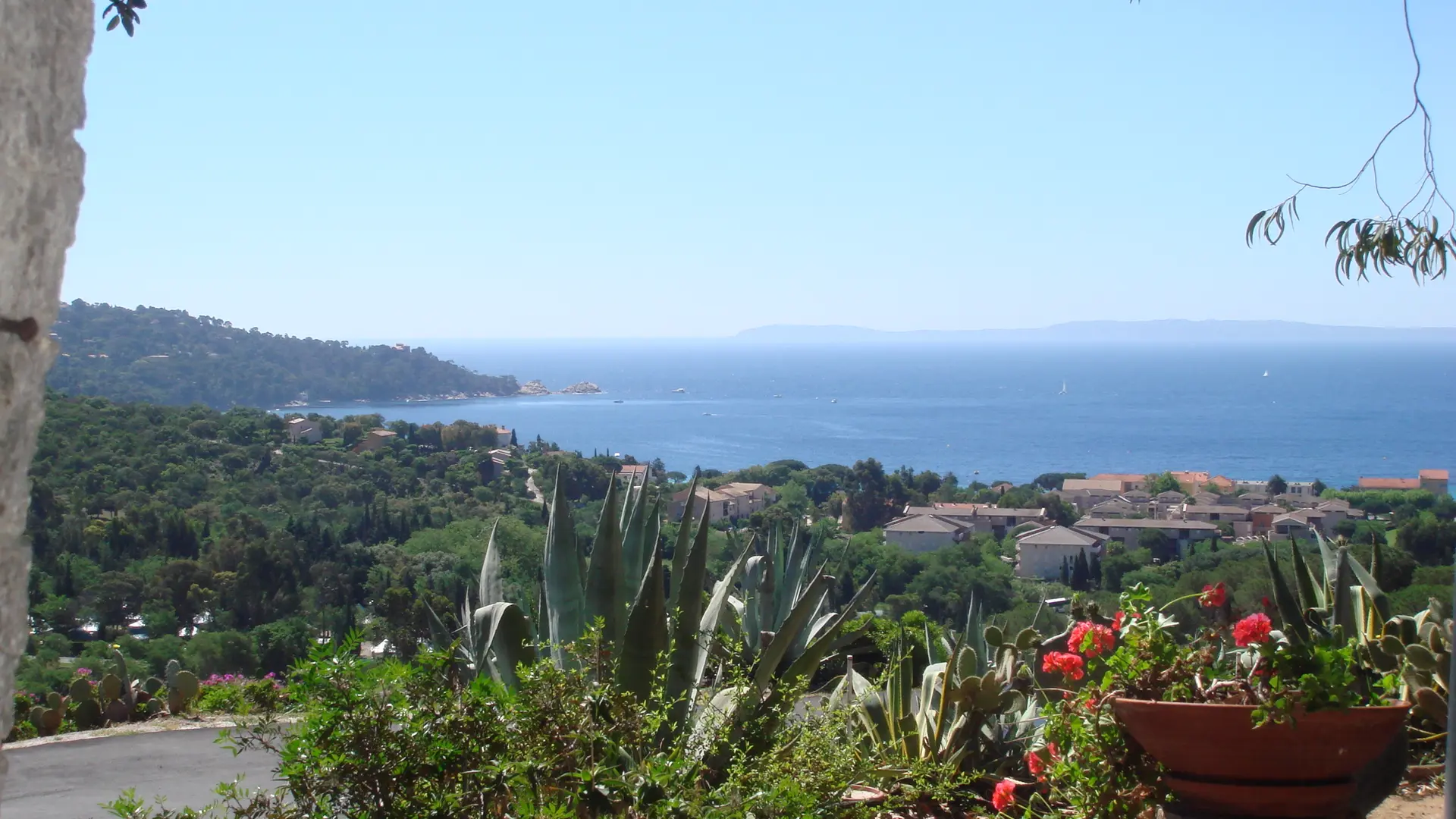 Azur Hôtel - Cavalière - Le Lavandou