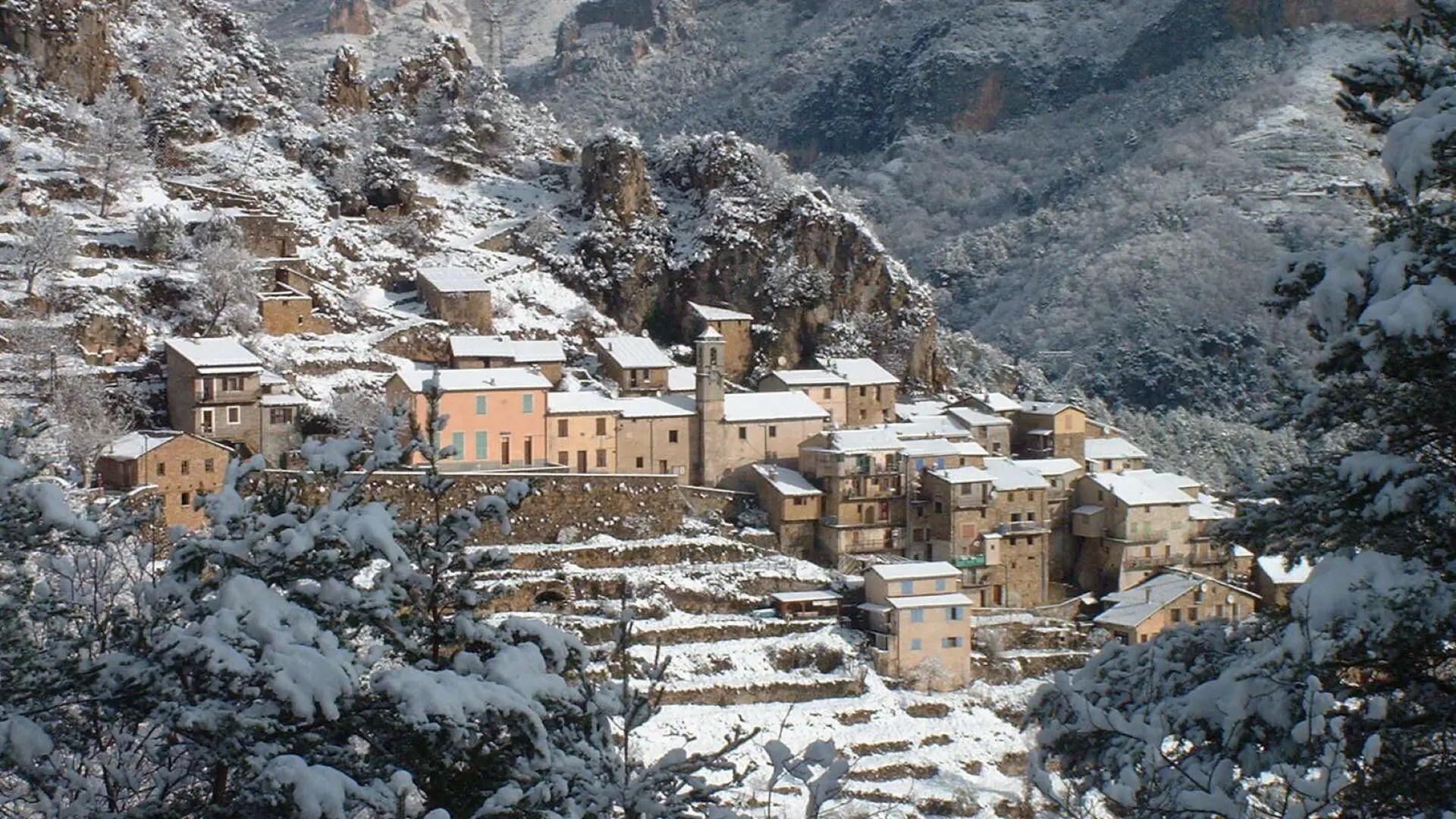 Berghe supérieur sous la neige