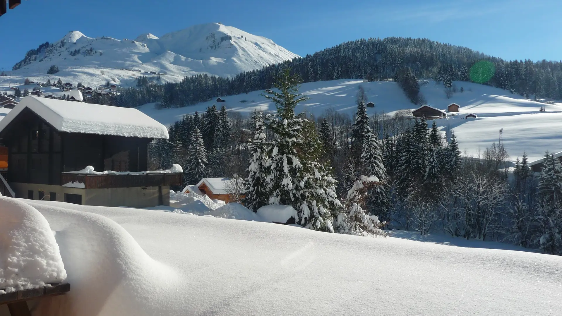 Vue depuis résidence hiver/View from the residence winter-Fleur des Alpes n°5-Le Grand-Bornand