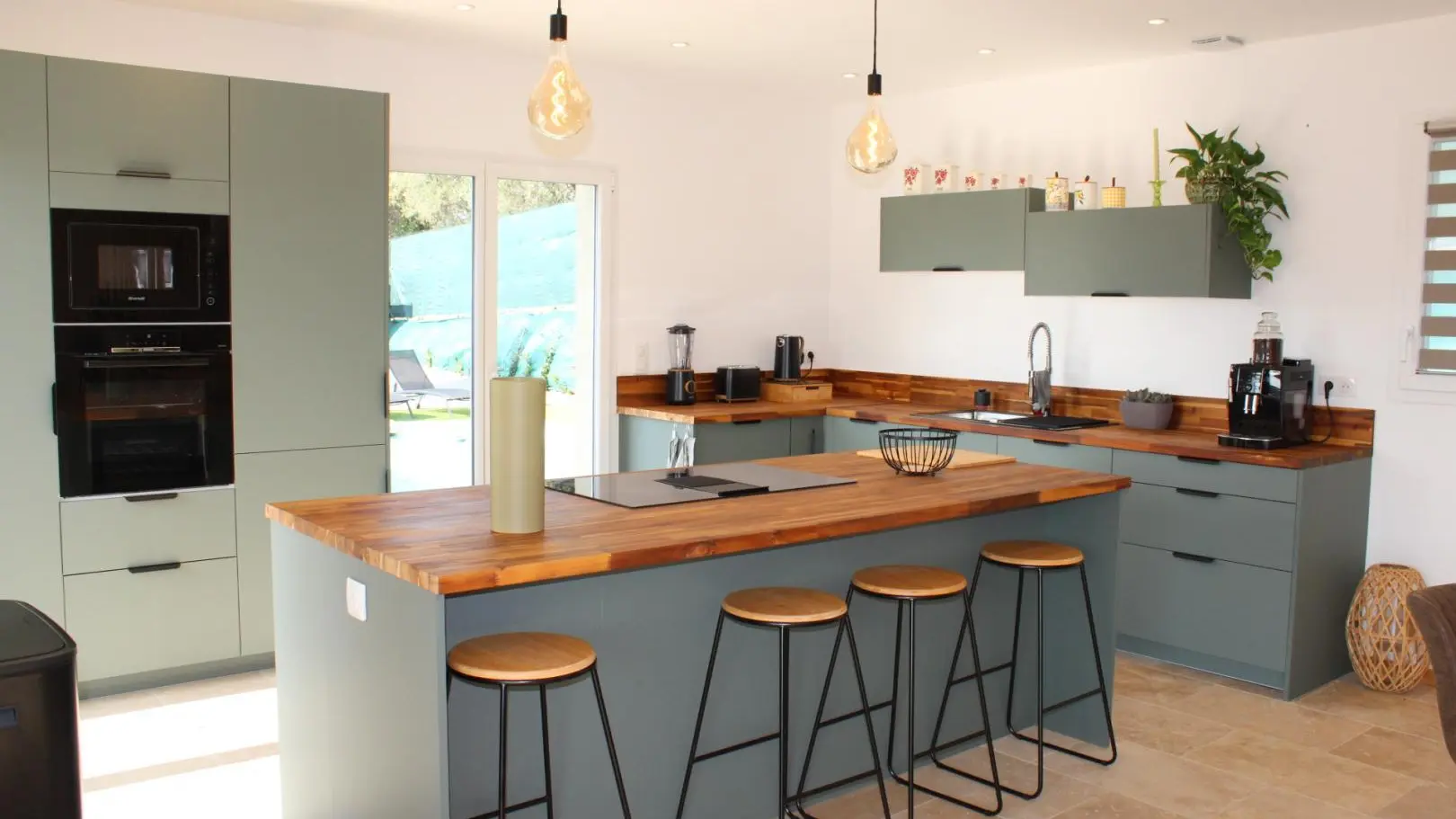 Gite de Bellet-Cuisine ouverte-Gîtes de France Alpes-Maritimes