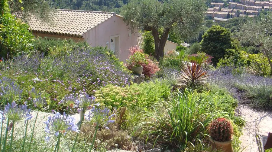 Gîte Mas de la Galinette Pivoine-Extérieurs-Biot-Gîtes de France Alpes-Maritimes