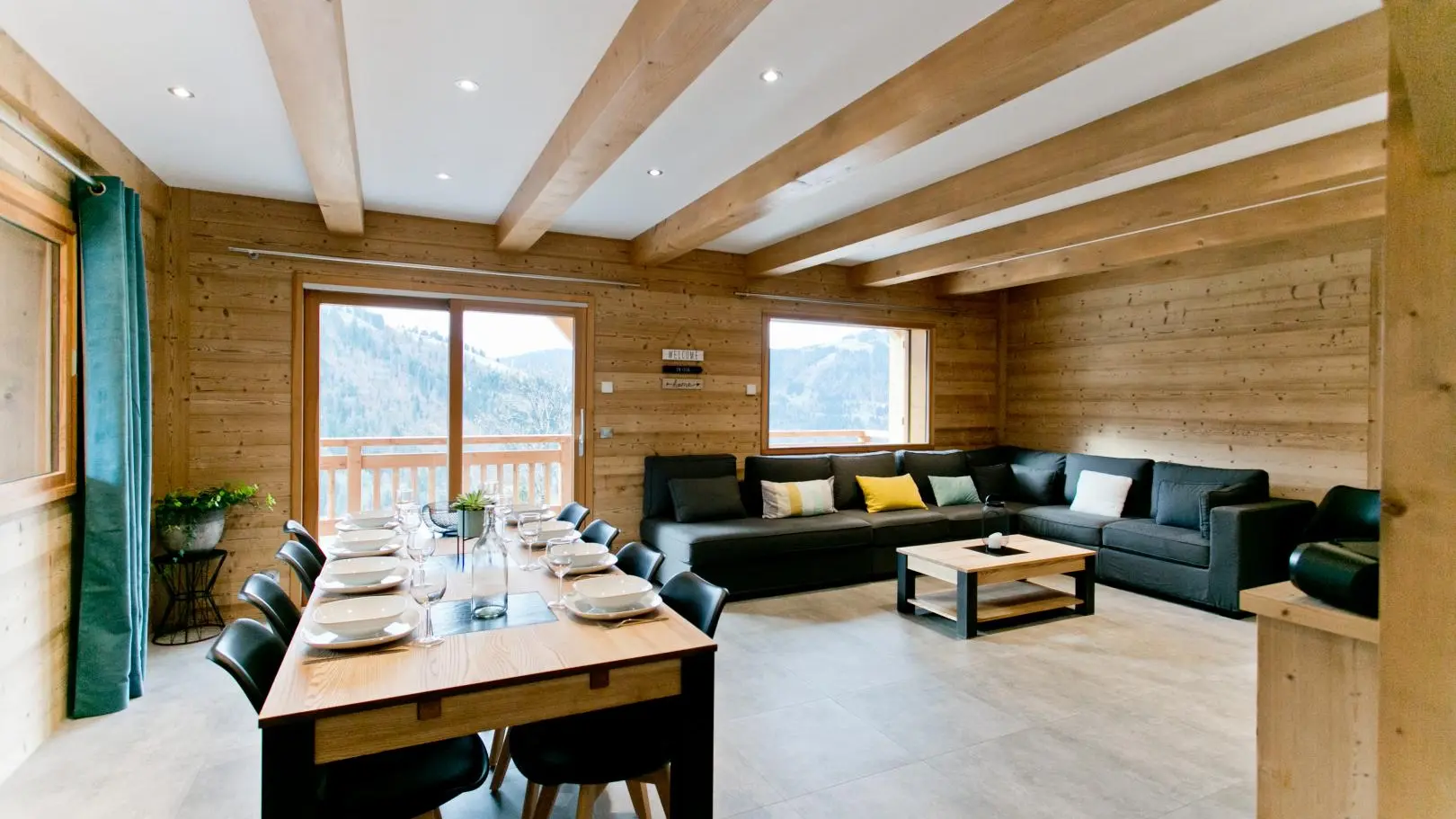 Séjour vu de la cuisine