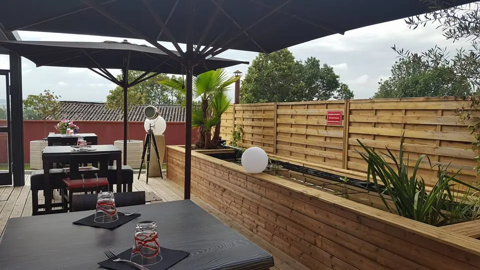 Bassin avec poissons