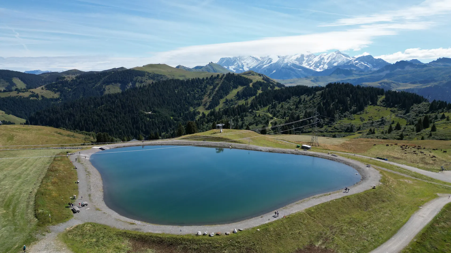 Plan d'eau de la Lézette aux Saisies