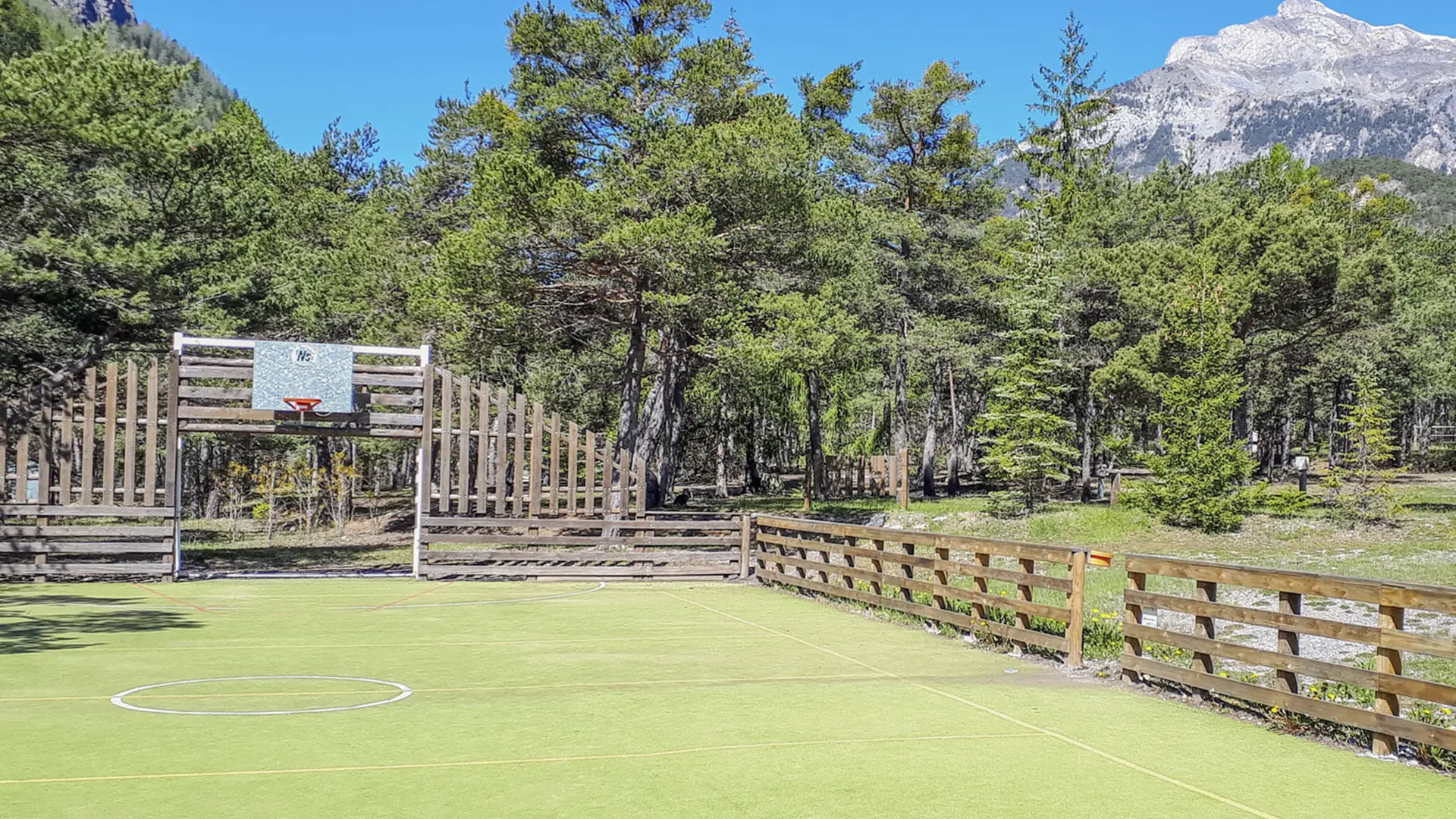 Tente lodge perchée Rioclar