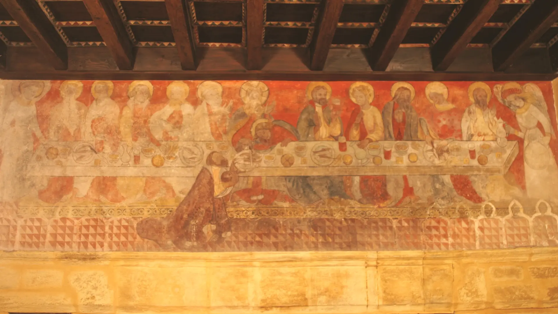 Fresque de la Cène dans l'ancien réfectoire du prieuré