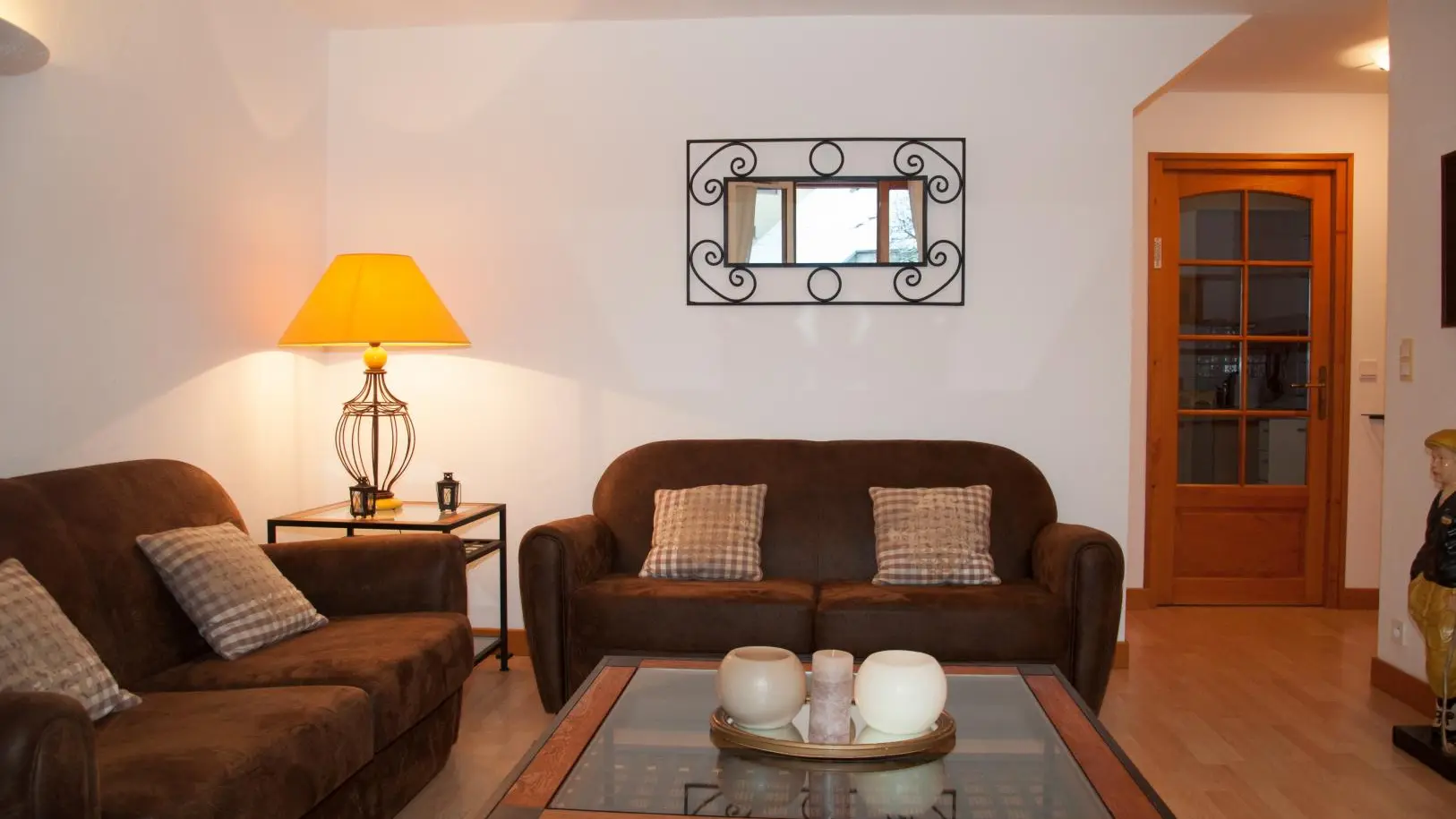 Salon côté cuisine.