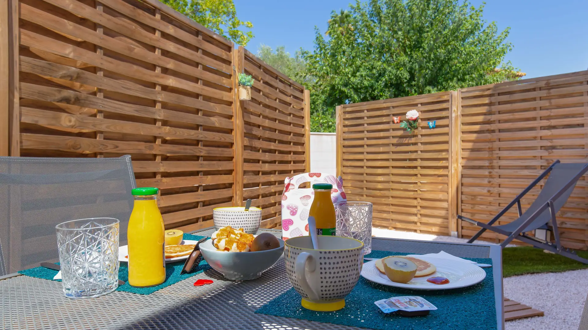 Petit-déjeuner sur votre terrasse