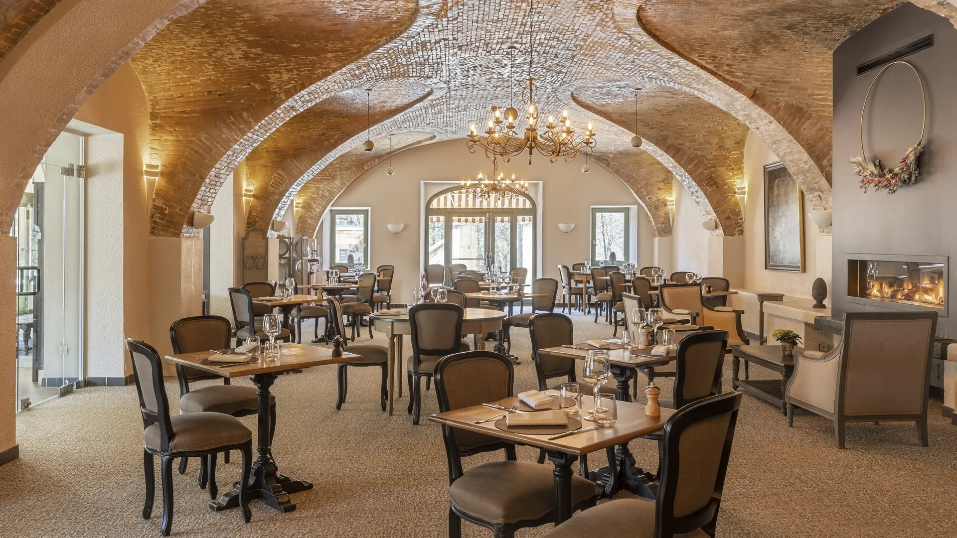 Hôtel Restaurant Spa La Robéyère EMBRUN