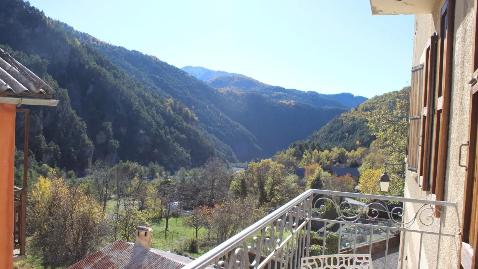 Le Péonien n°2-Balcon séjour-Péone-Gîtes de France des Alpes-Maritimes