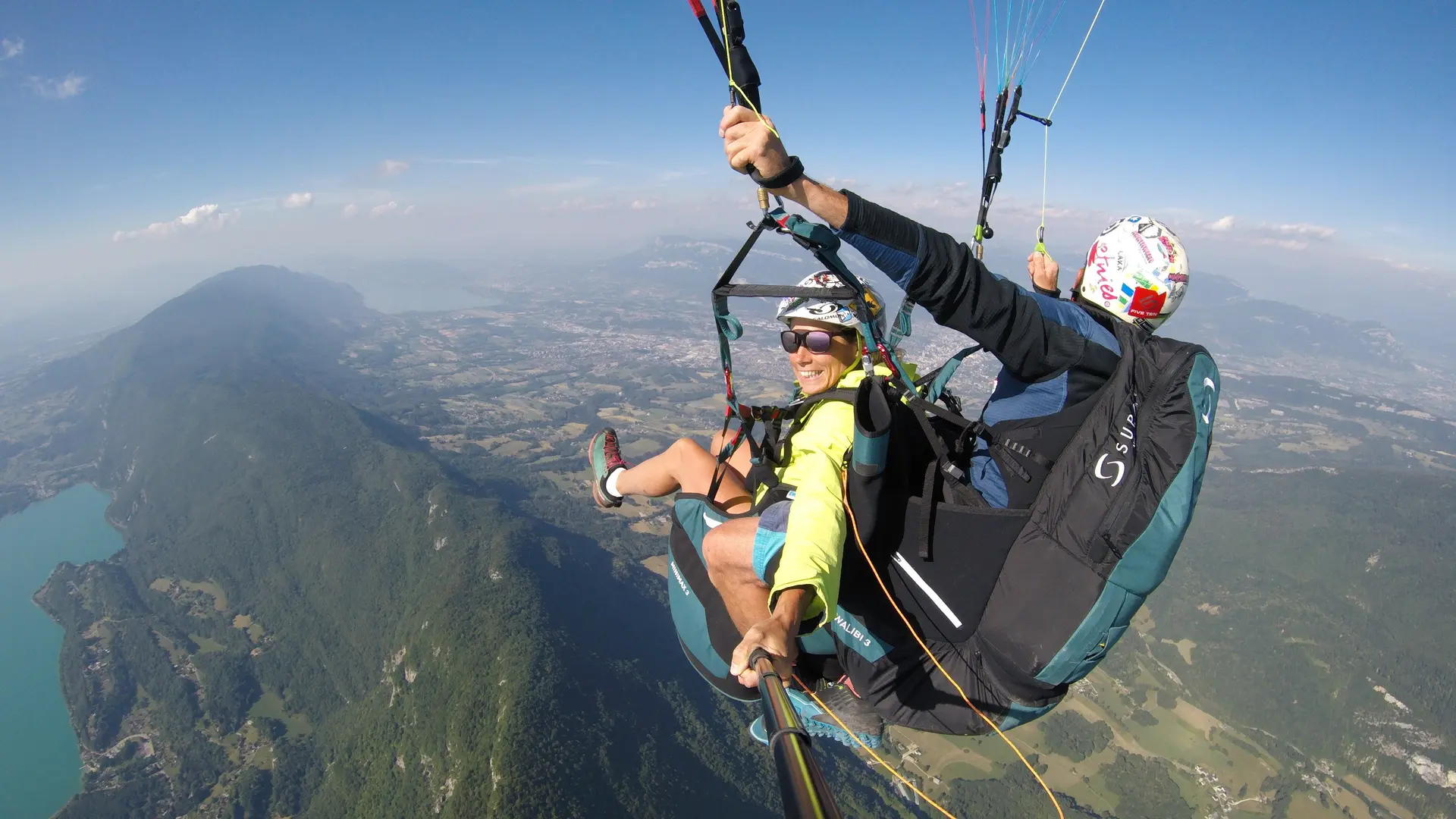 vol en parapente biplace à Aix-les-Bains et le lac du bourget
