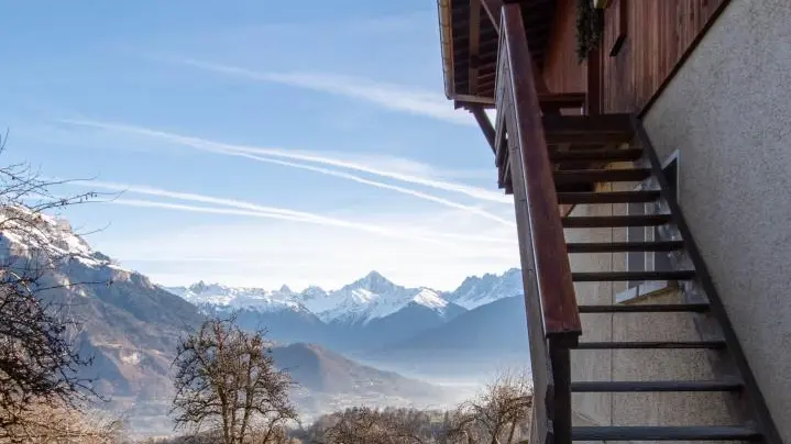 Accès gîte par escalier extérieur