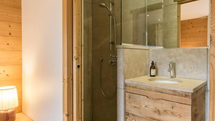 Salle de bain chambre 1