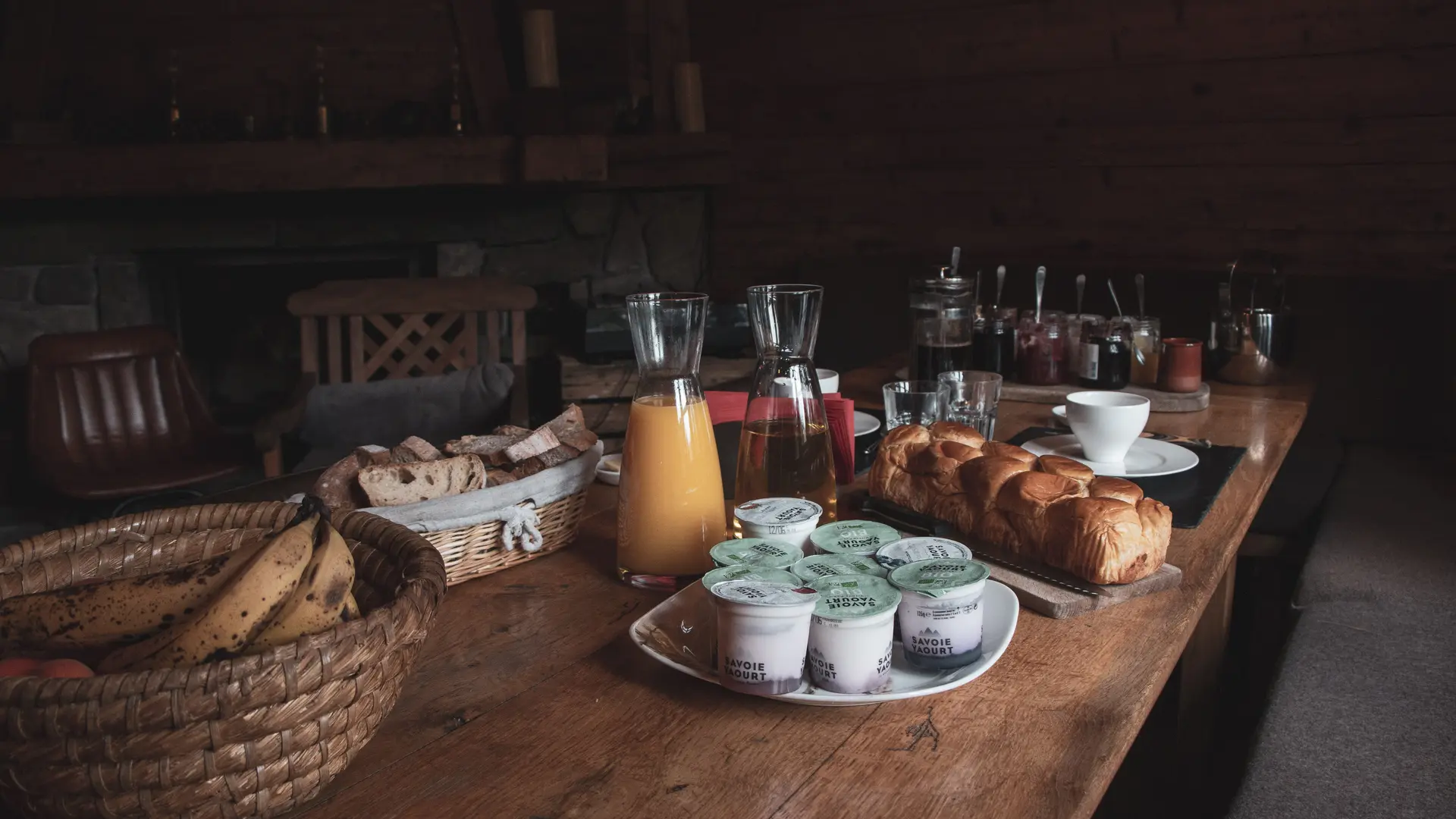 Table à manger - Les Ecotagnes - Les Villards-sur-Thônes, Haute-Savoie