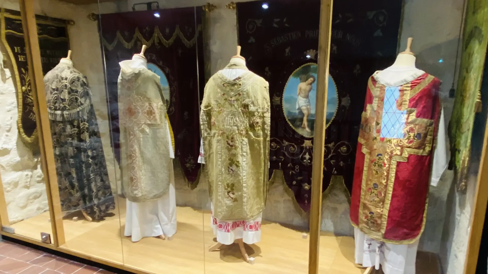 Trésor des prieurs ( espace 1/3)