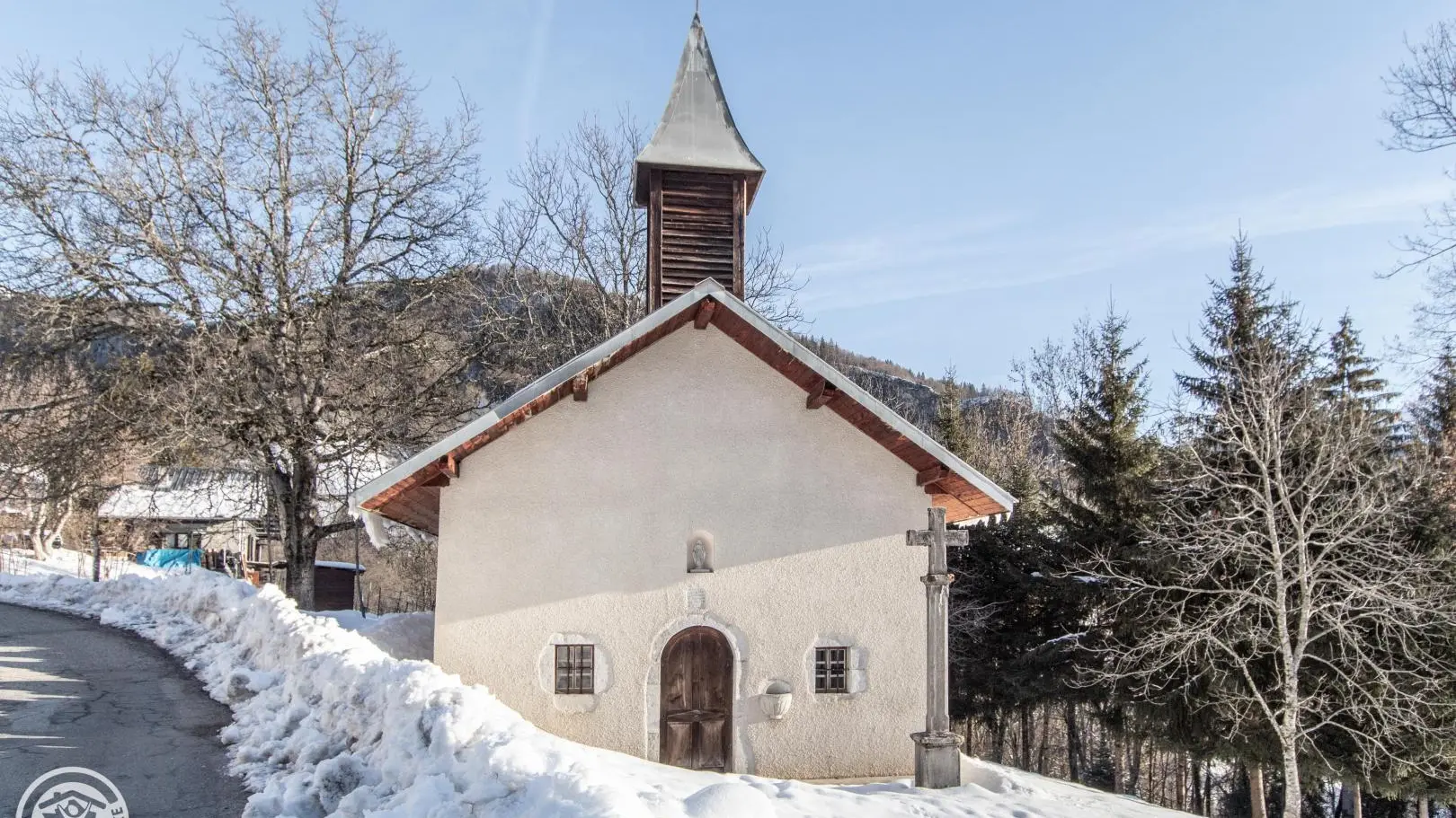 Chapelle à proximité immédiate
