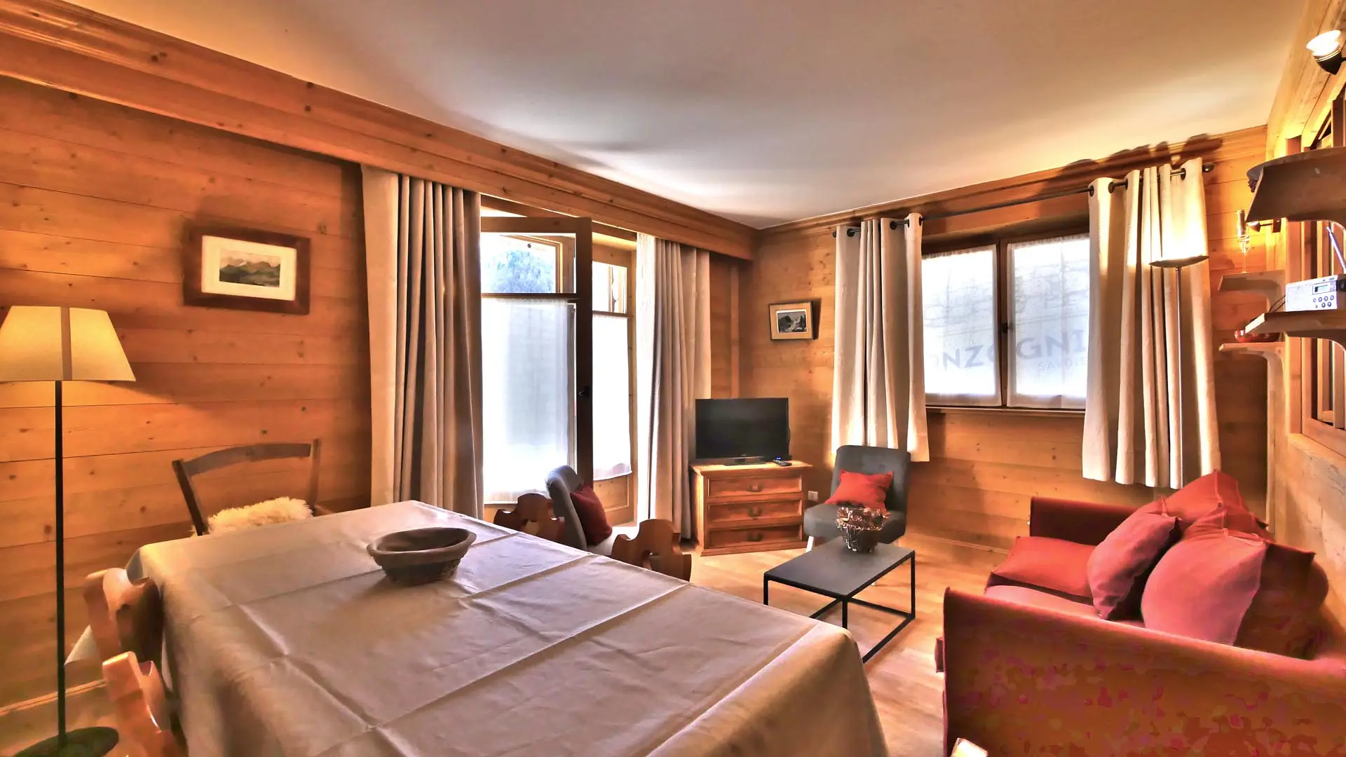 Salon / Salle à manger cosy_Chalet Les Alpes