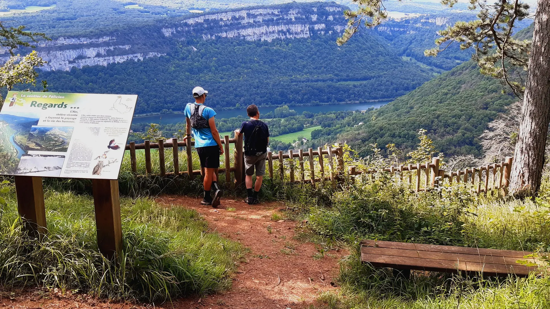 Circuit Jurassic Vélo Tours n° 38 - Les Gorges de l'Ain et ses méandres par la chapelle de St Maurice d'Echazeaux