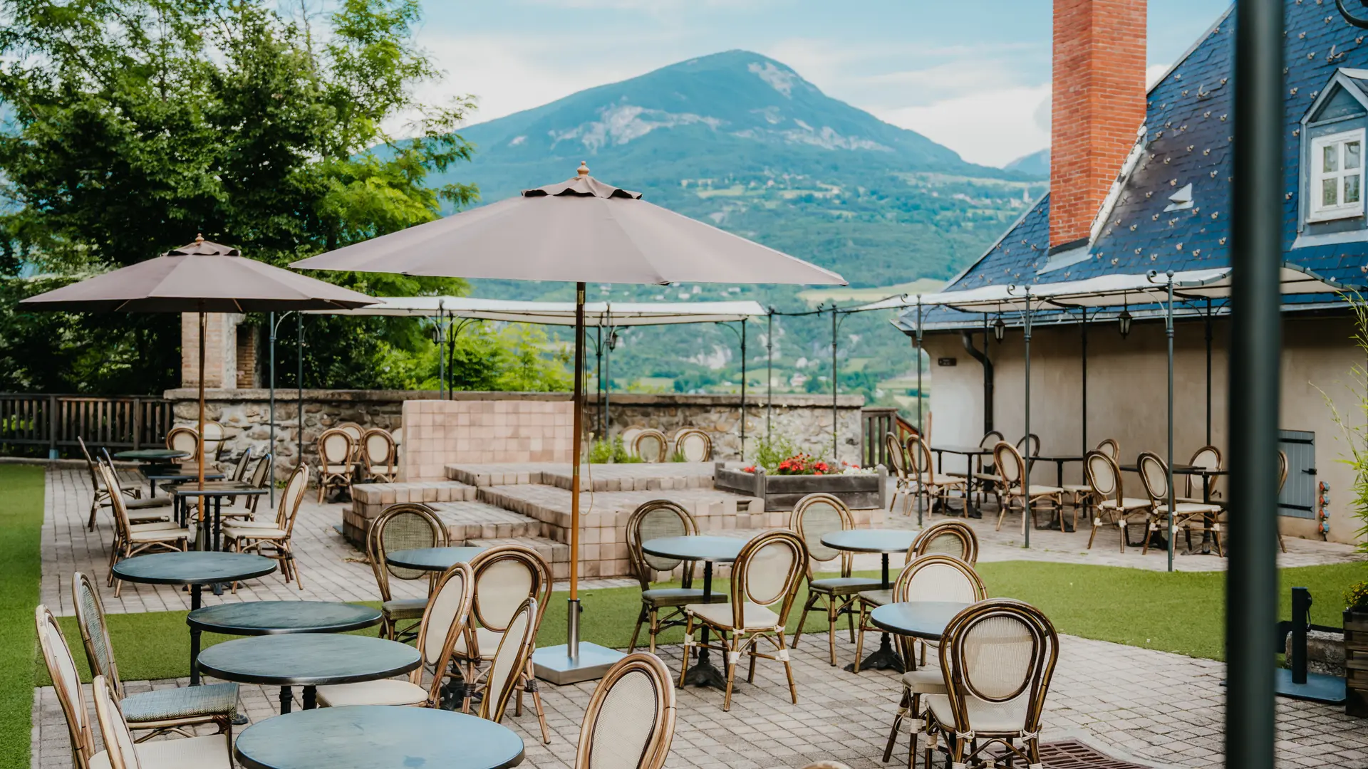 Hôtel Restaurant Spa La Robéyère EMBRUN