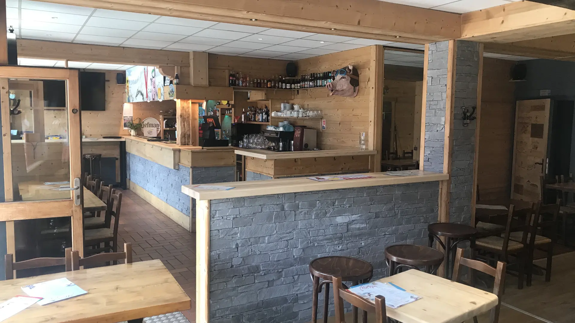 Pub bar Le Flying Pig au Grand-Bornand