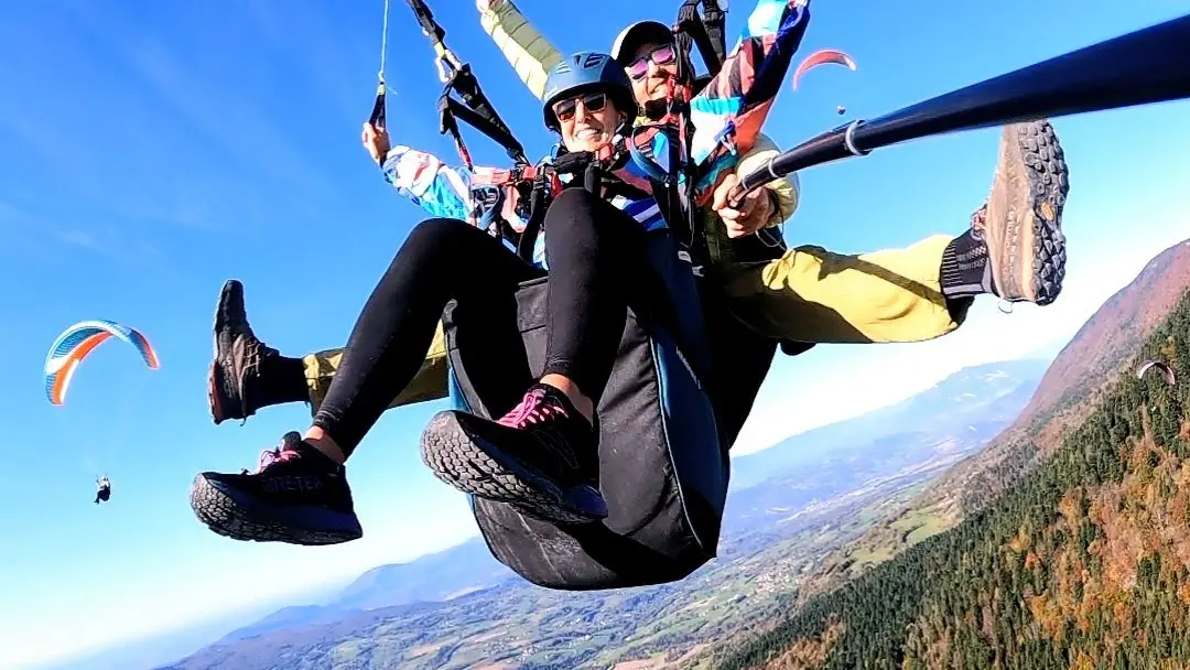 baptême en parapente à Aix-les-Bains et le lac du Bourget