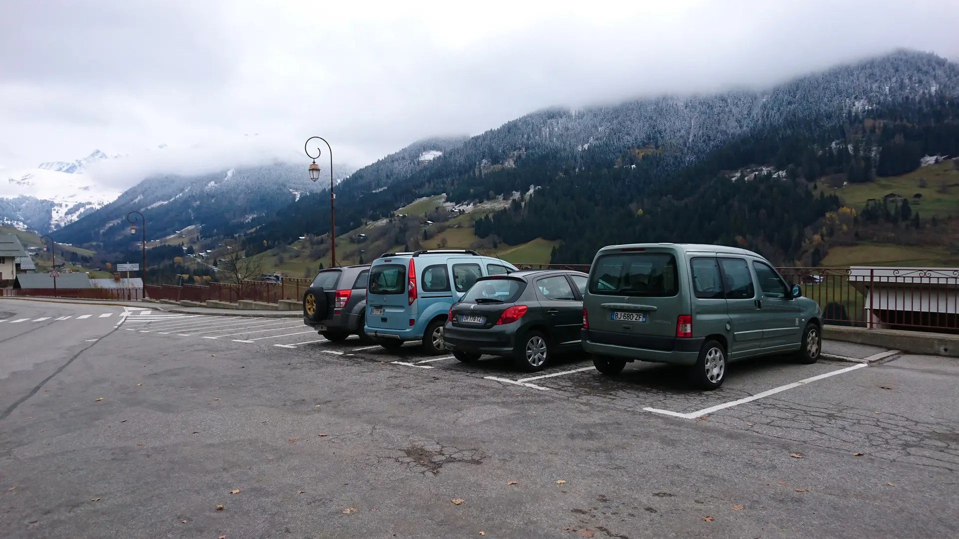 Parking de l'école à Hauteluce